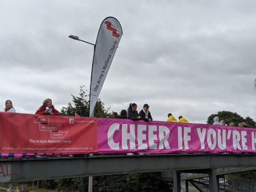 GNR Cheering 2