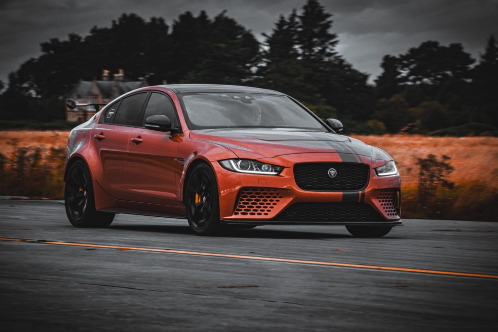 Race the Runway